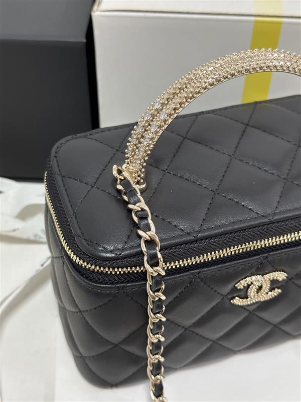 2026131221015975 700